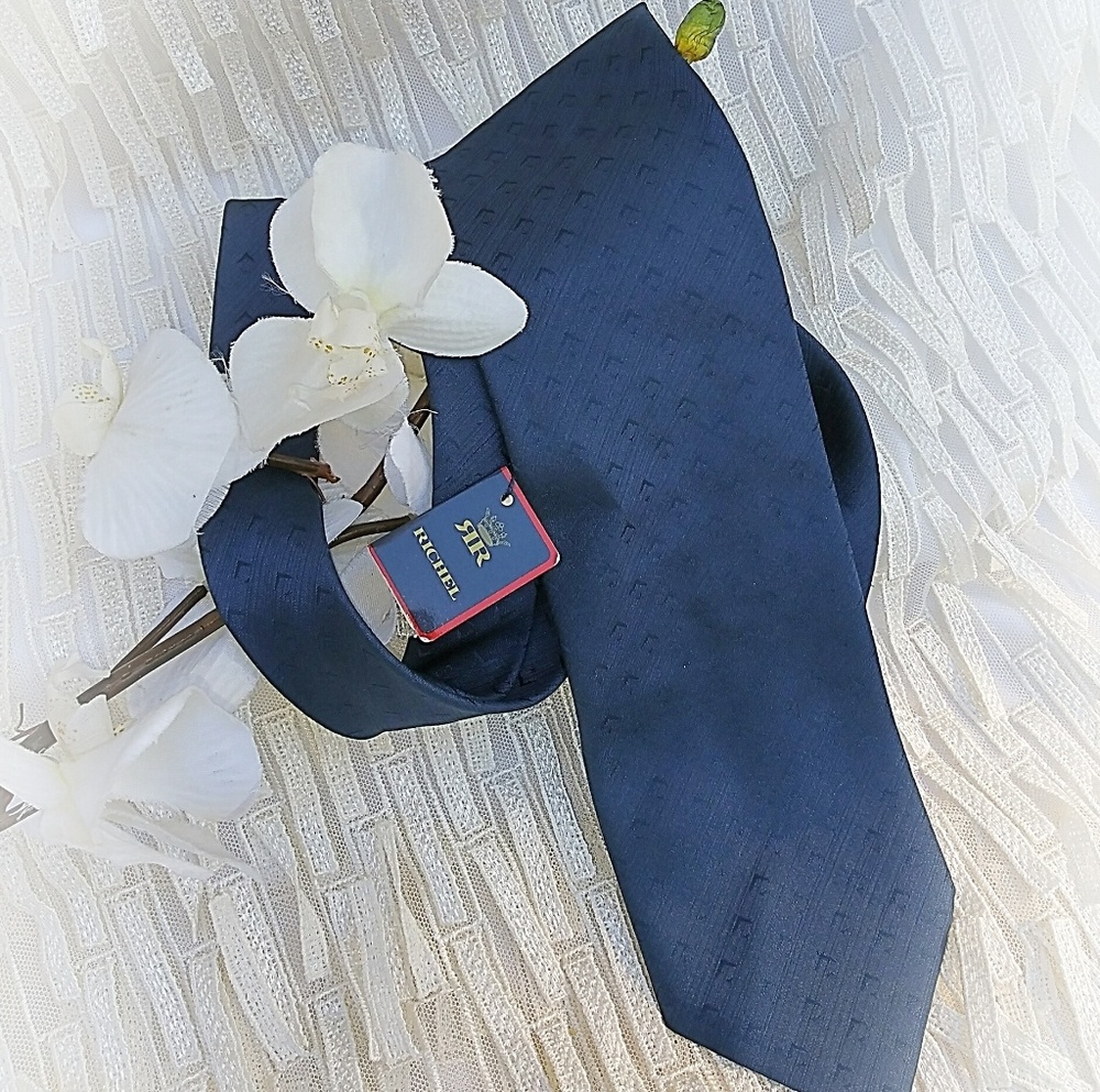 Richel Tie